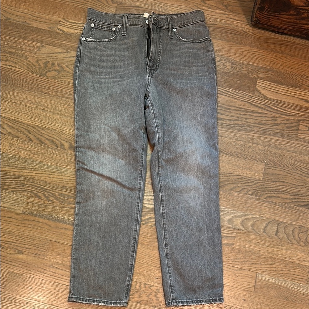 Madewell Gray Straight Leg Jeans with Classic Style